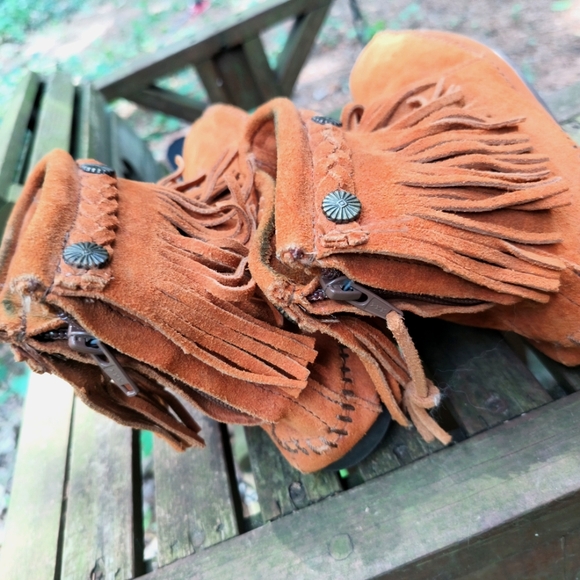 Minnetonka Boot Moccasin Hi top back zip  Suede Leather Size 10 Rubber Sole - Picture 6 of 9